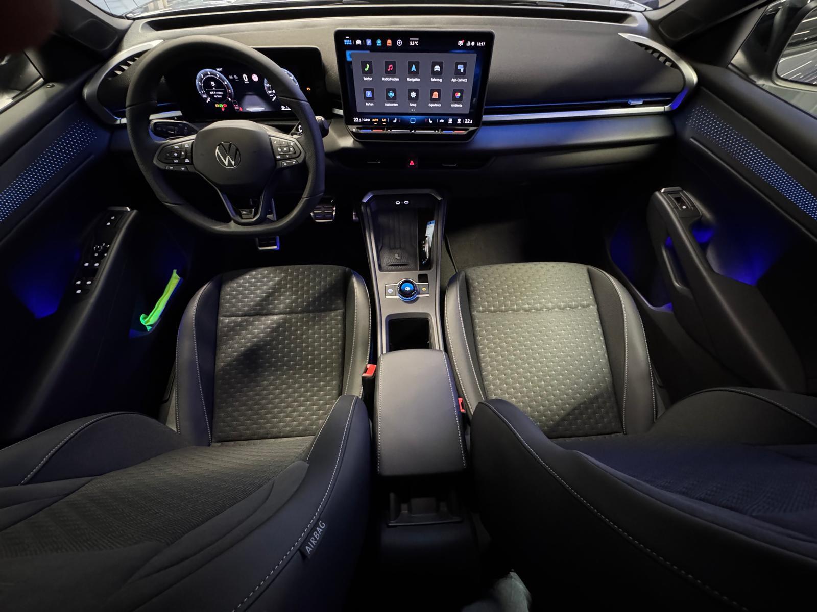 Volkswagen T-Roc 1.5 TSI DSG R-Line