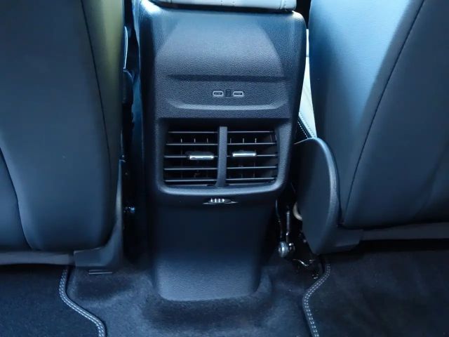 Ford Capri AWD Premium