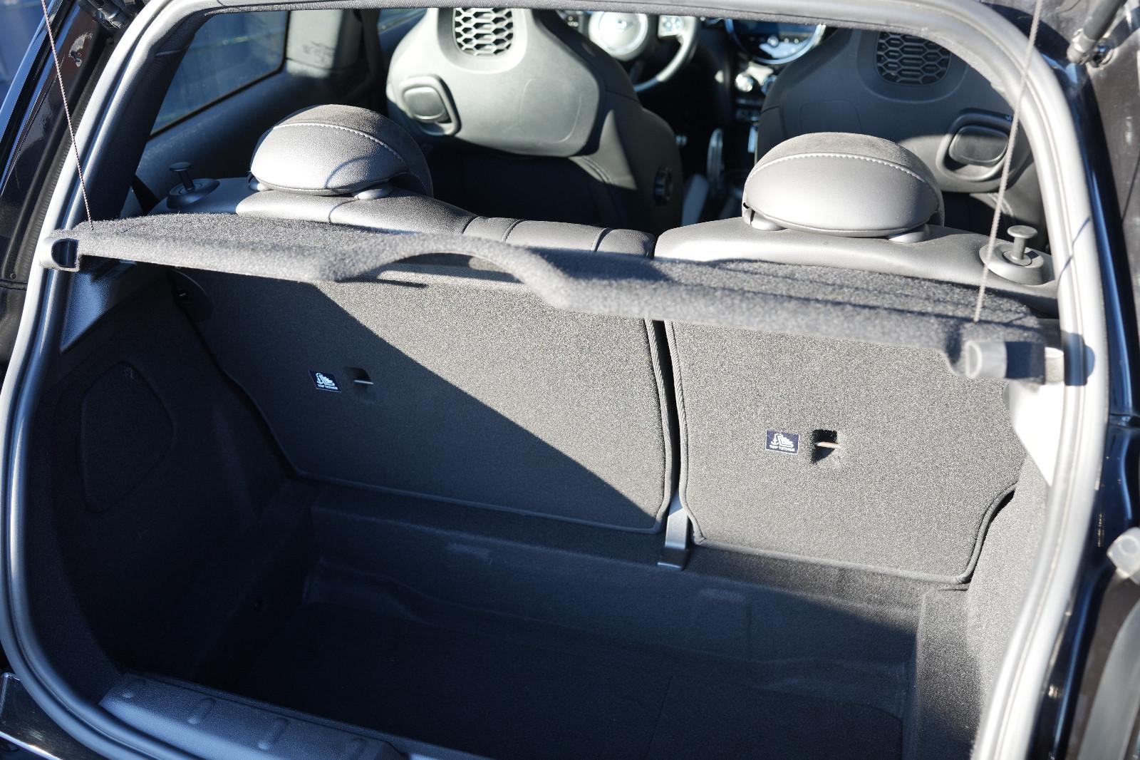 MINI Cooper John Cooper Works