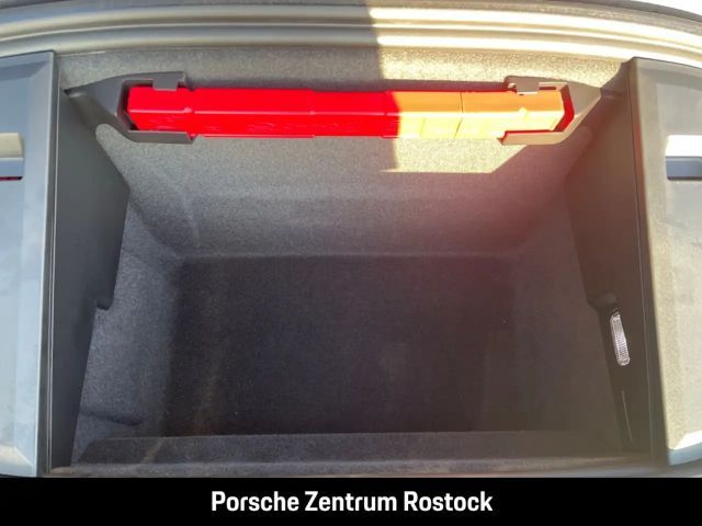 Porsche Taycan Black Edition Sport Turismo