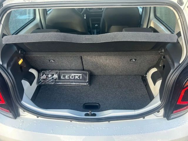 Volkswagen up! 1.0 MPI