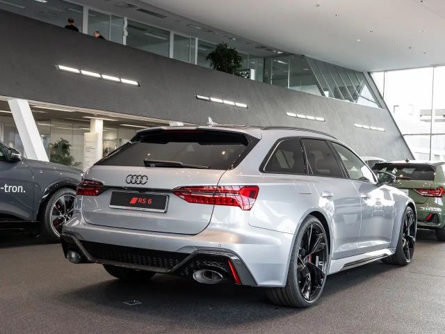 Audi RS6 4.0 TFSI Avant Quattro