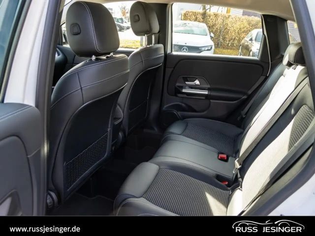 Mercedes-Benz B 180 Progressive Sedan