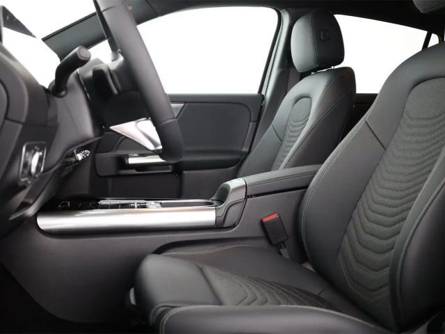 Mercedes-Benz GLA 180 Progressive