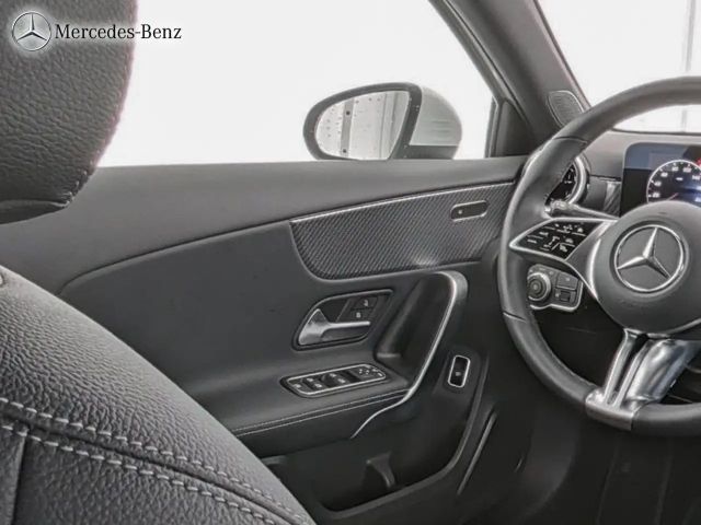 Mercedes-Benz A 180 Limousine RüKam+LED+Sitzh.+MBUX+17
