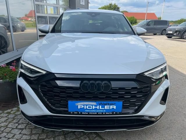 Audi Q8 e-tron 55 Business Quattro