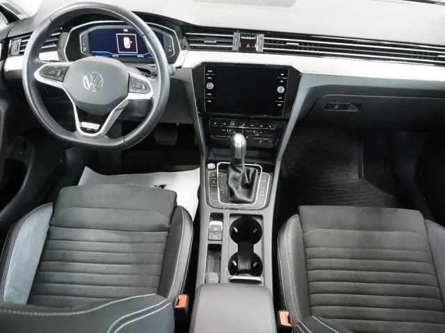 Volkswagen Passat Elegance Elegance Variant