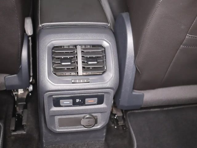 Volkswagen Tiguan 2.0 TDI DSG R-Line Style