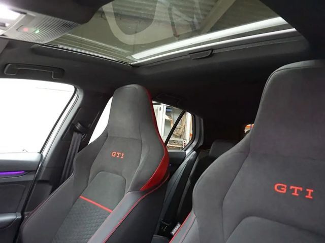 Volkswagen Golf 2.0 TSI DSG GTI