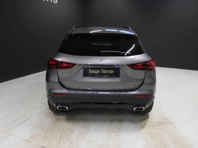 Mercedes-Benz GLA 200 Progressive