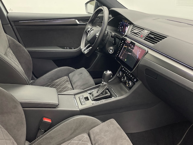 Skoda Superb 2.0 TDI Combi Sportline