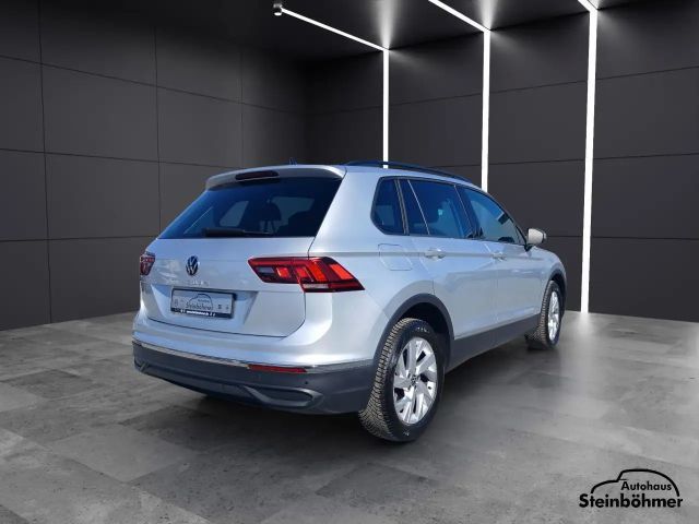 Volkswagen Tiguan DSG Life