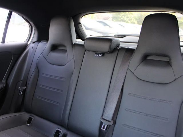 Mercedes-Benz A 180 DCT/Leder/Standhzg/Navi/Kamera/Sitzhzg