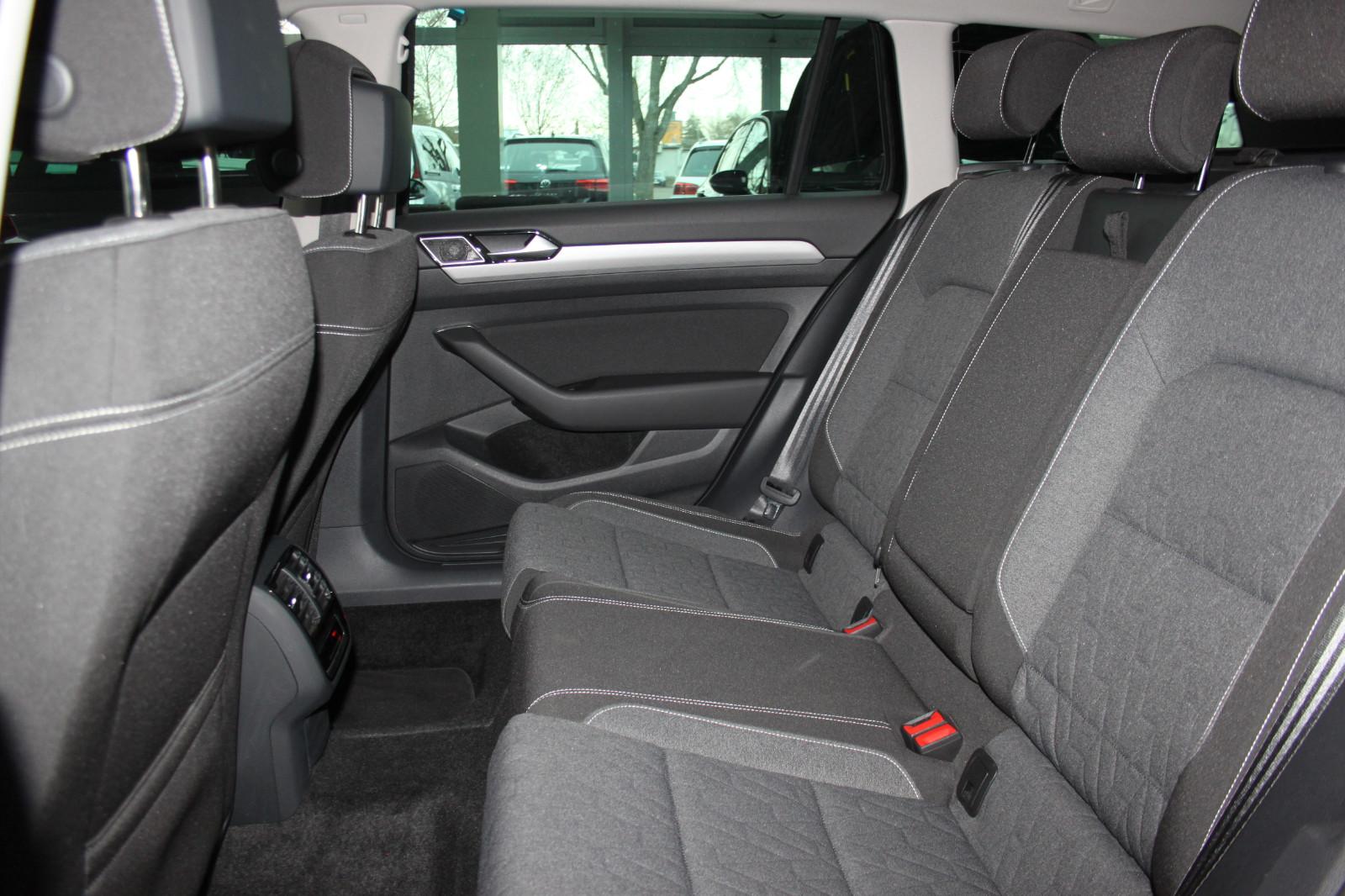 Volkswagen Passat DSG R-Line Variant