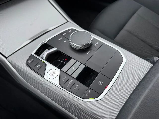 BMW 320 320d Touring xDrive