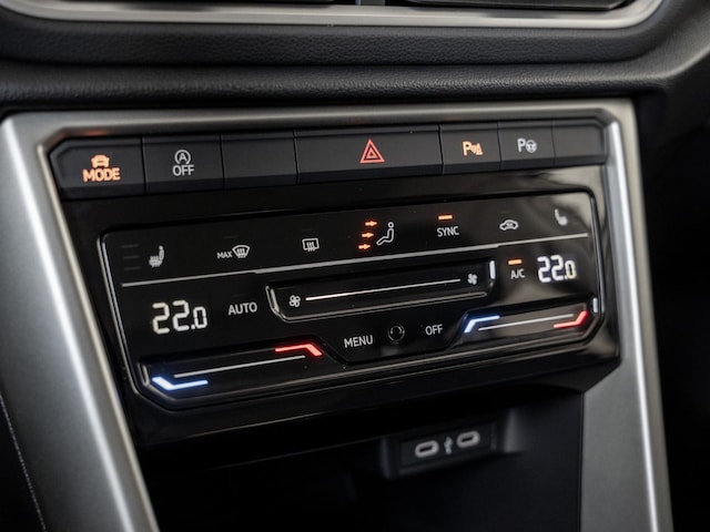 Volkswagen T-Roc 1.0 l TSI ACC FLA KlimaA Navi SHZ LM