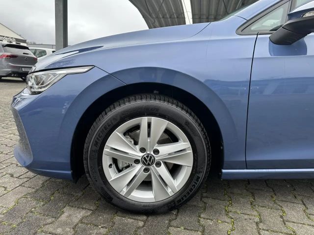 Volkswagen Golf 1.5 eTSI DSG Golf VIII Life