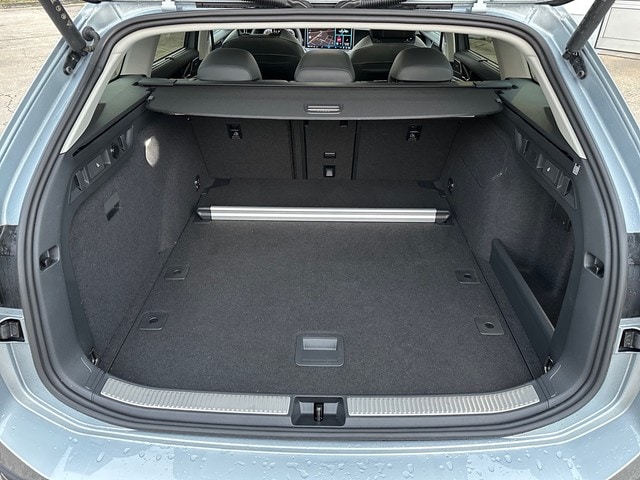 Volkswagen Passat 1.5 eTSI Business DSG Variant