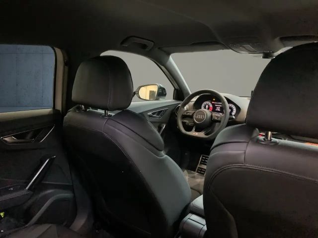 Audi SQ2 TFSI Matrix/sonos/MMI/ASI/19"/EPH/Assist/Kam