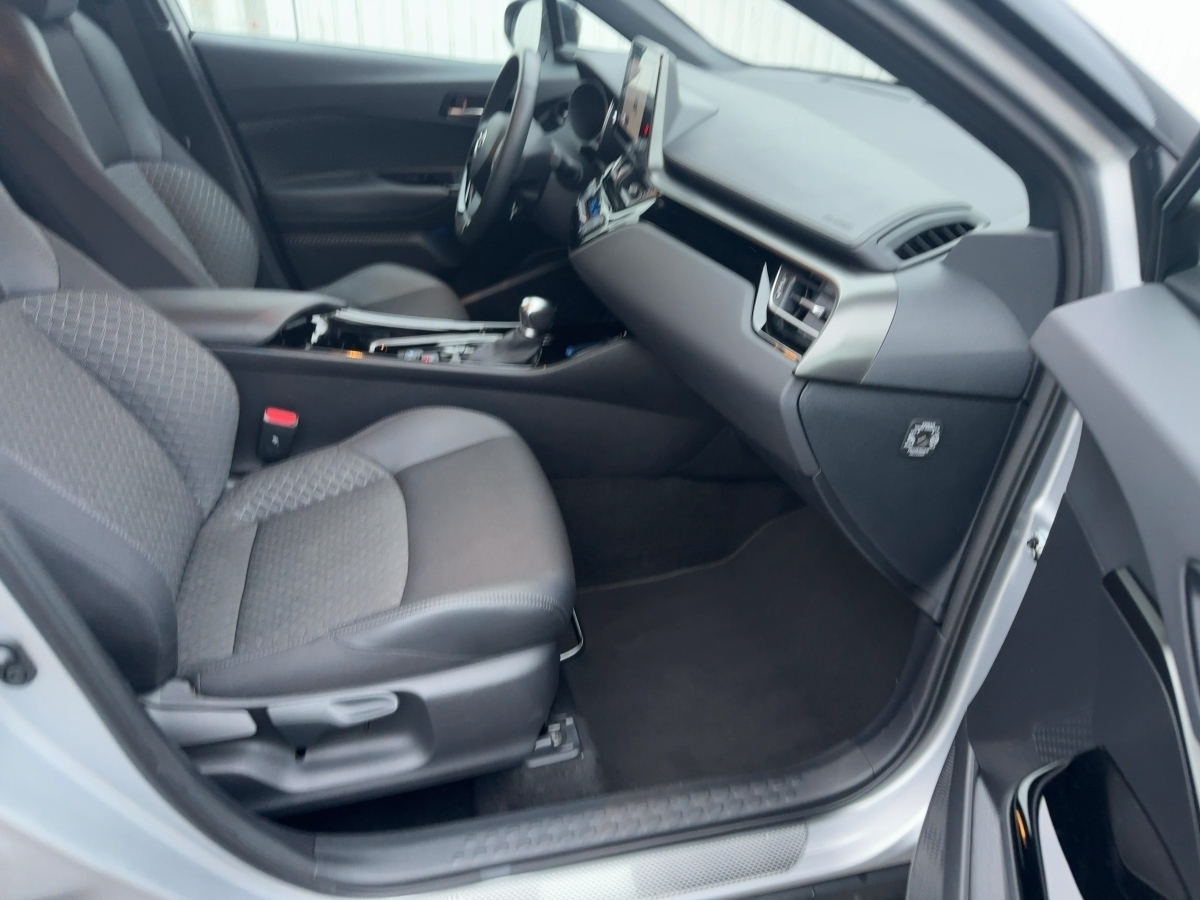 Toyota C-HR 5-deurs Bi-Tone Team D