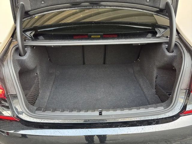 BMW 330 330d M-Sport Sedan xDrive