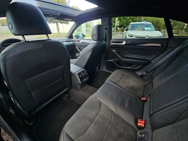 Volkswagen Arteon 2.0 TSI DSG R-Line