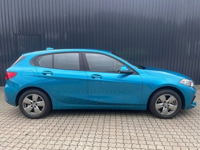 BMW 116 116i 5-deurs Sedan