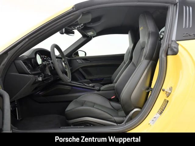 Porsche 992 4 Coupé GTS Targa