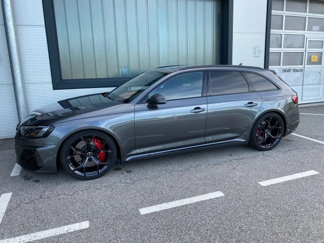 Audi RS4 Avant