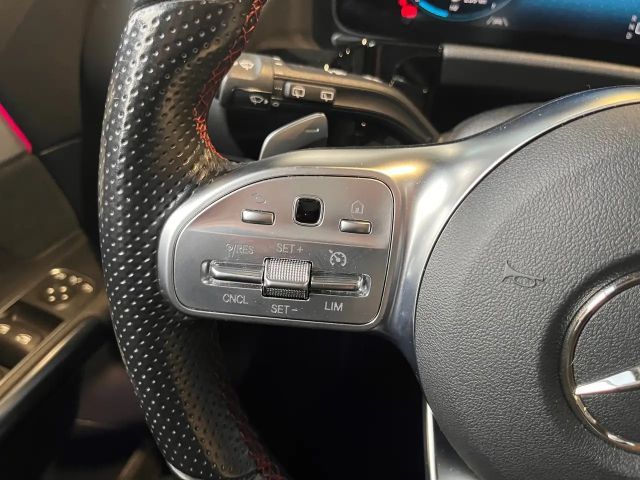 Mercedes-Benz GLA 250 4MATIC AMG Line