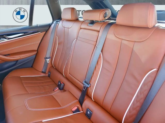 BMW 530 530d M-Sport Touring xDrive