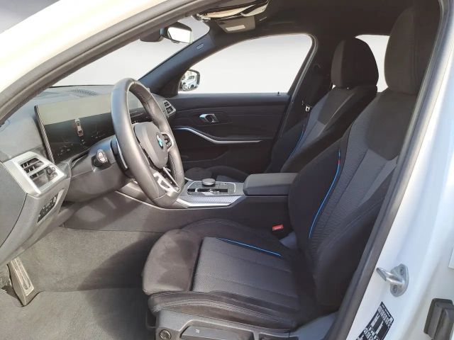 BMW 330 330d M-Sport Touring xDrive