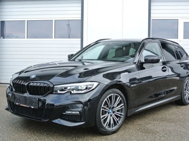 BMW 320 320e Touring