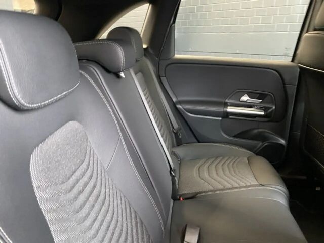 Mercedes-Benz B 180 Progressive