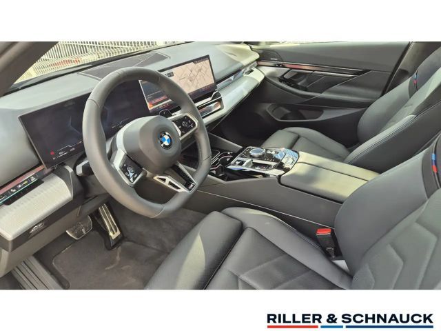 BMW 520 520i M-Sport Sedan