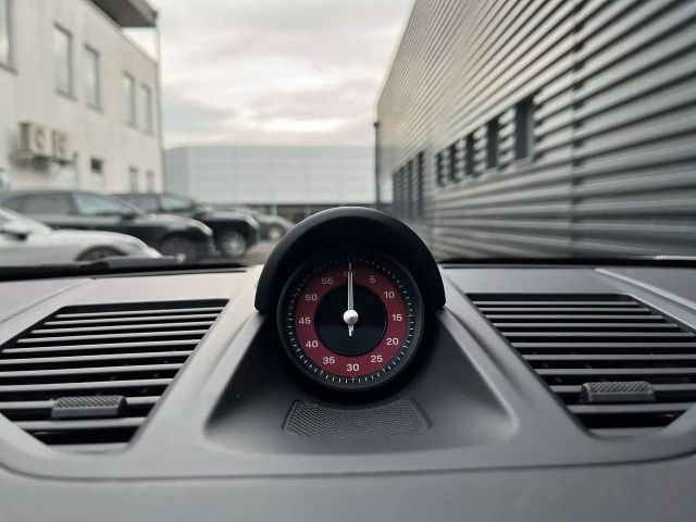 Porsche 992 Carrera Coupé GTS