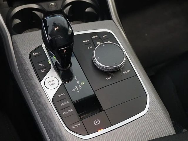 BMW 330 330e Touring xDrive