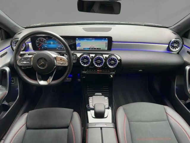 Mercedes-Benz A 250 A 250 e AMG Line