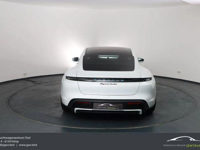 Porsche Taycan Turbo