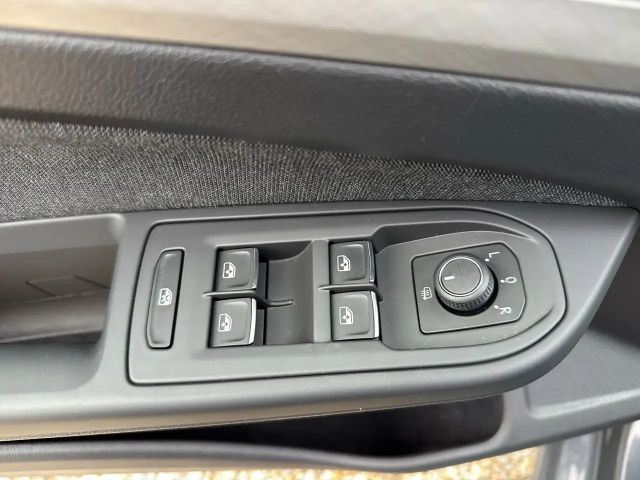 Volkswagen Golf DSG Life Variant