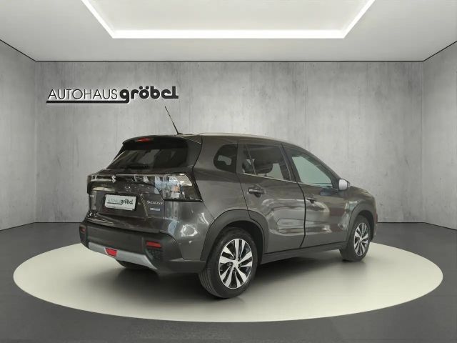 Suzuki S-Cross Hybrid