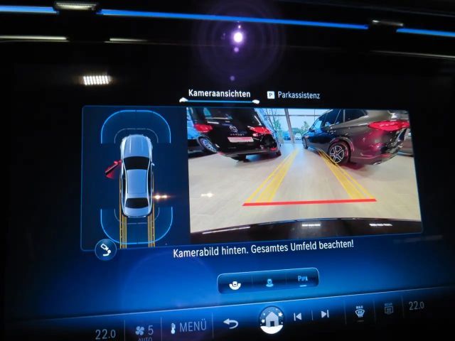 Mercedes-Benz E 220 AMG Line E 220 d Sedan