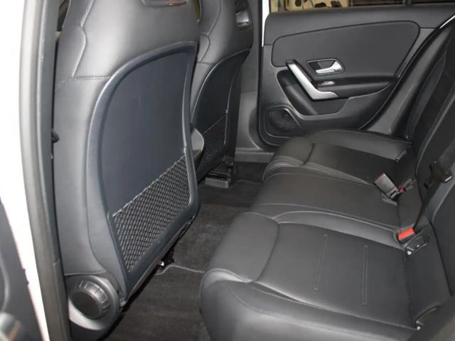 Mercedes-Benz A 180 Progressive