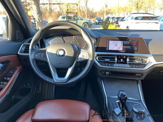 BMW 330 330e Luxury Line Touring