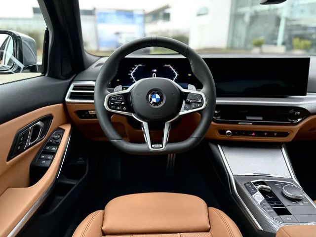 BMW 320 320i M-Sport Sedan