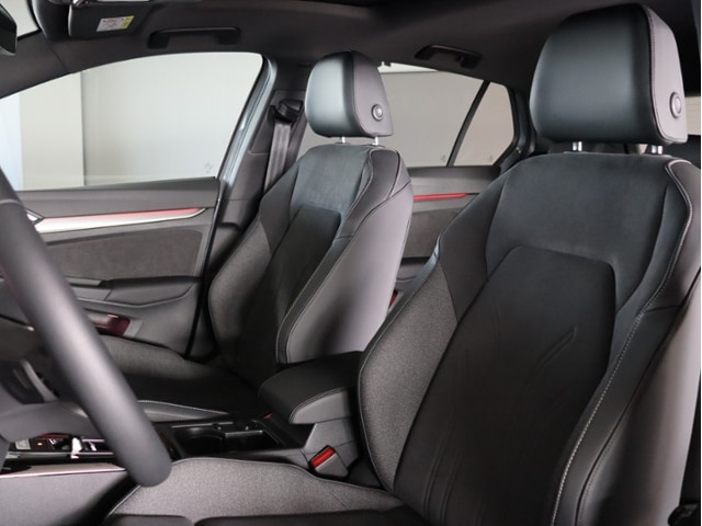 Volkswagen Golf 1.5 eTSI DSG Golf VIII