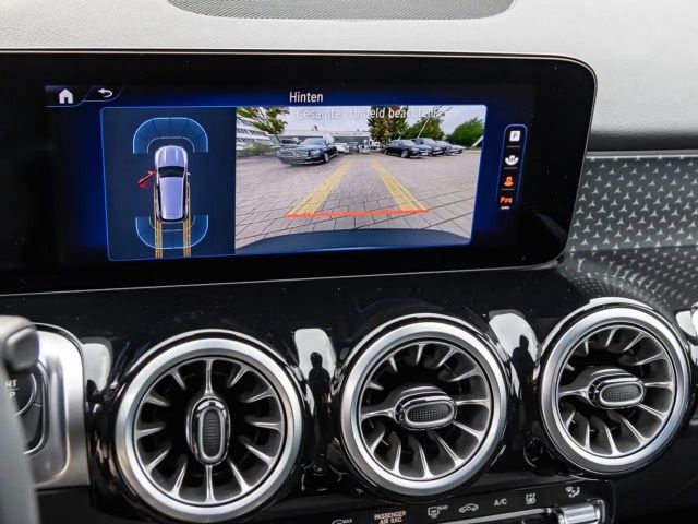 Mercedes-Benz EQB 300 4MATIC Progressive