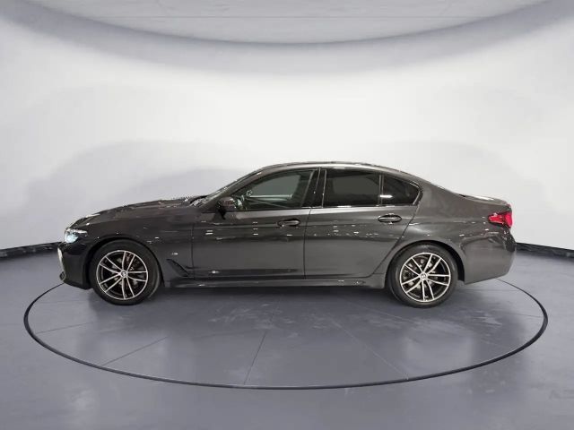 BMW 520 520d M-Sport Sedan xDrive