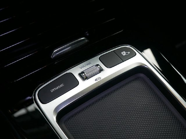 Mercedes-Benz A 200 A 200 d