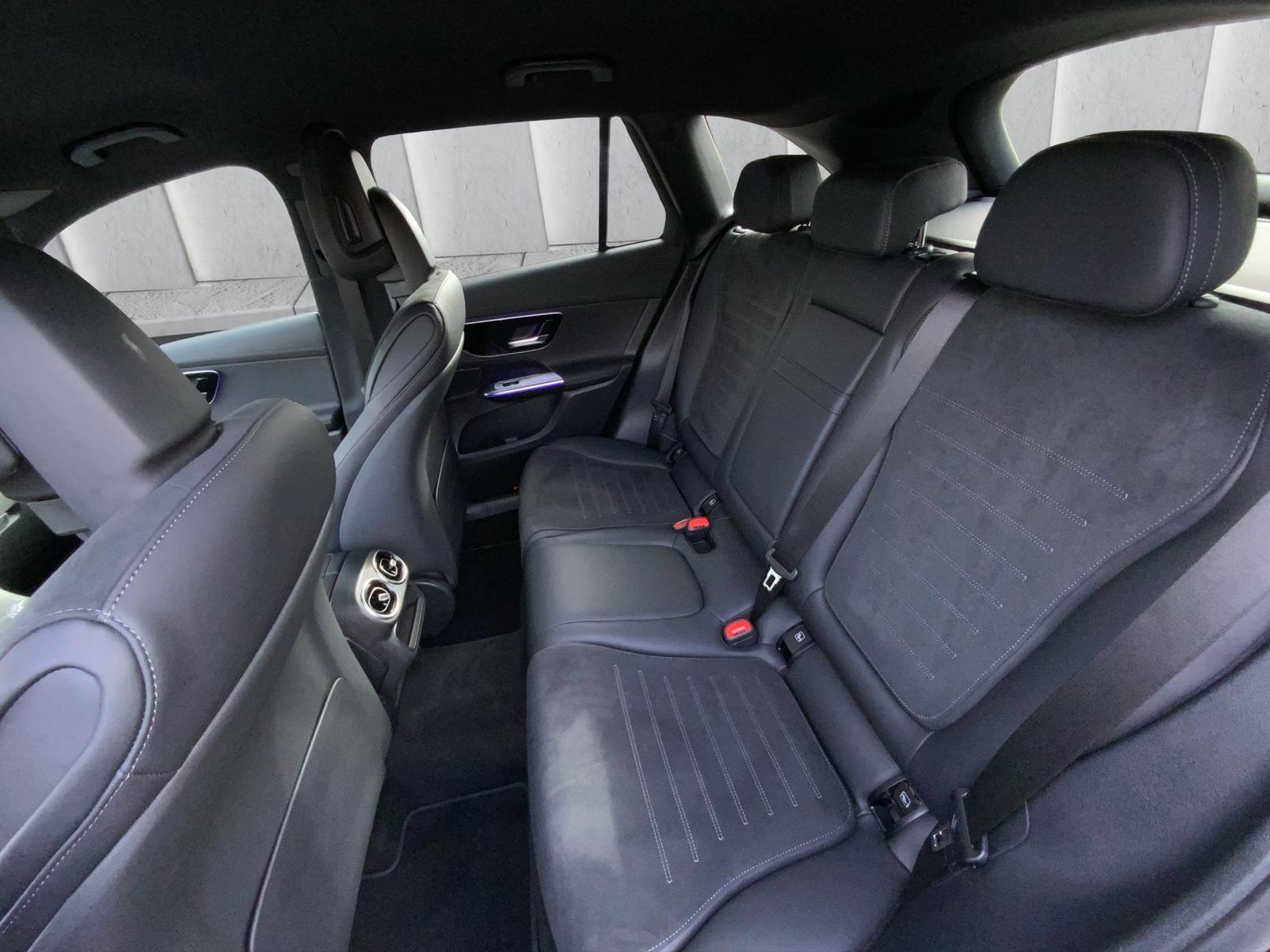 Mercedes-Benz GLC 300 4MATIC AMG Line GLC 300 d